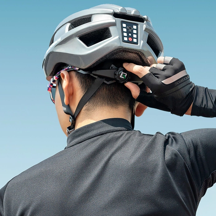 Kask rowerowy Rockbros z wbudowaną lampką - różowy