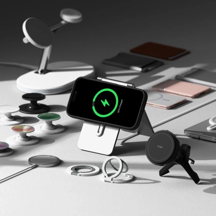 Etui RINGKE SILICONE MAGNETIC MAGSAFE IPHONE 16 PRO BLACK