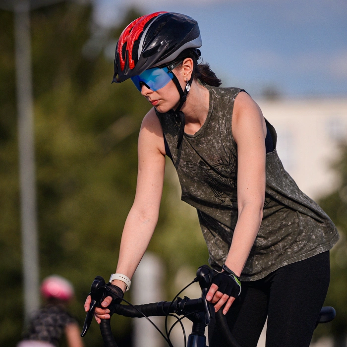 Okulary rowerowe Rockbros polaryzacyjne z ochroną UV i wkładką korekcyjną niebieskie szkła - czarne
