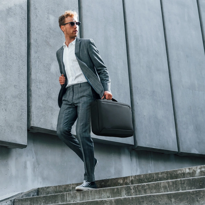 Plecak/torba Wozinsky Premium na laptopa 15,6'' z paskiem - czarny