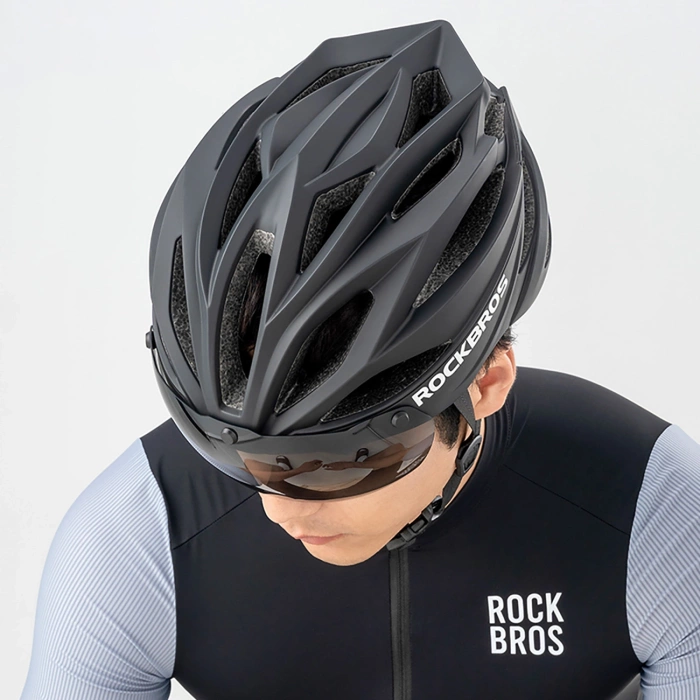 Kask rowerowy Rockbros z szybką, odpinane okulary z ochroną UV, unisex - zielony