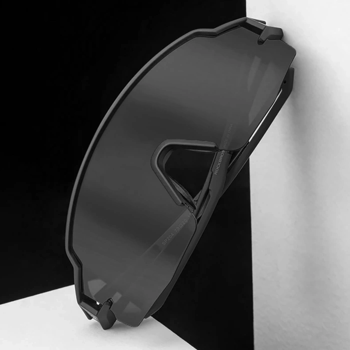 Okulary rowerowe Rockbros polaryzacyjne z ochroną UV i wkładką korekcyjną 14120008006 szare szkła - czarne