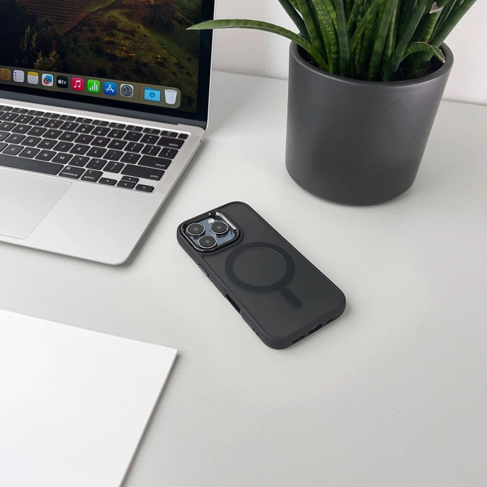 Etui Fashion Case kompatybilne z MagSafe na Samsung Galaxy A17 - matowe czarne