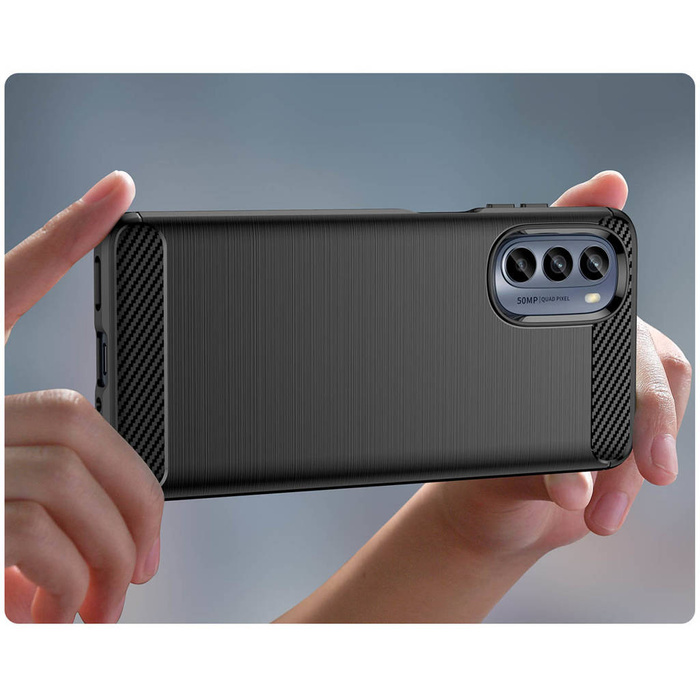 Etui Carbon Case etui do Motorola Moto G62 5G elastyczny silikonowy karbonowy pokrowiec czarne Case
