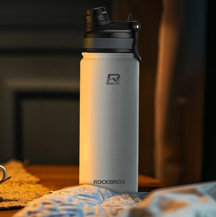 Bidon termiczny Rockbros 35210029006 rowerowy na napoje 620 ml - biały