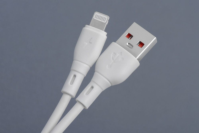 Kabel USB A do Lightning Blue Star 2,4A ECO 1 m PJ68-24-2.4 biały