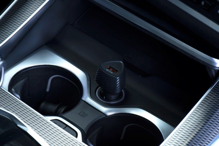 Ładowarka samochodowa Forcell F-Energy Carbon USB A QC3.0 3A 18W CC50-1A czarna