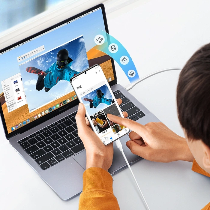 Kabel USB-C do USB-C UGREEN 15172 1m (biały)