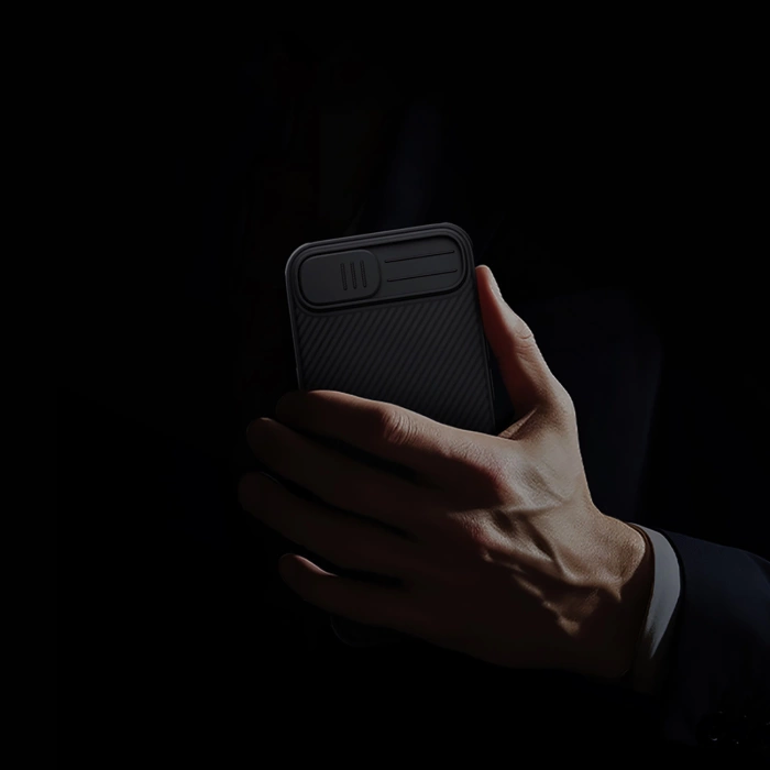 Etui Nillkin CamShield PRO Magnetic Hard Case for Apple iPhone 16e Black