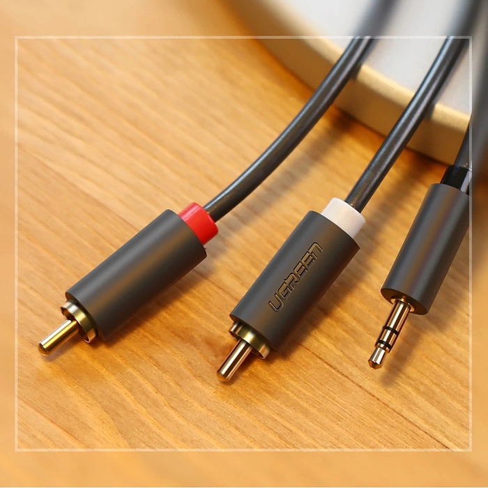 Przewód UGREEN AV102 2x RCA (Cinch) jack 3.5 mm 2m (czarny)