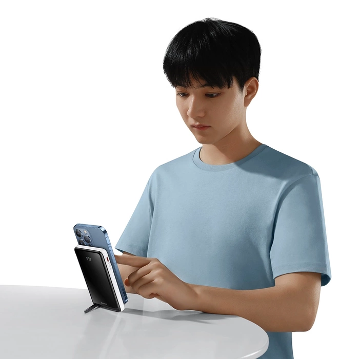 Baseus Magnetic Bracket powerbank z bezprzewodowym ładowaniem MagSafe 10000mAh 20W Overseas Edition biały (PPCX000202) z Kablem USB-C 0,5m