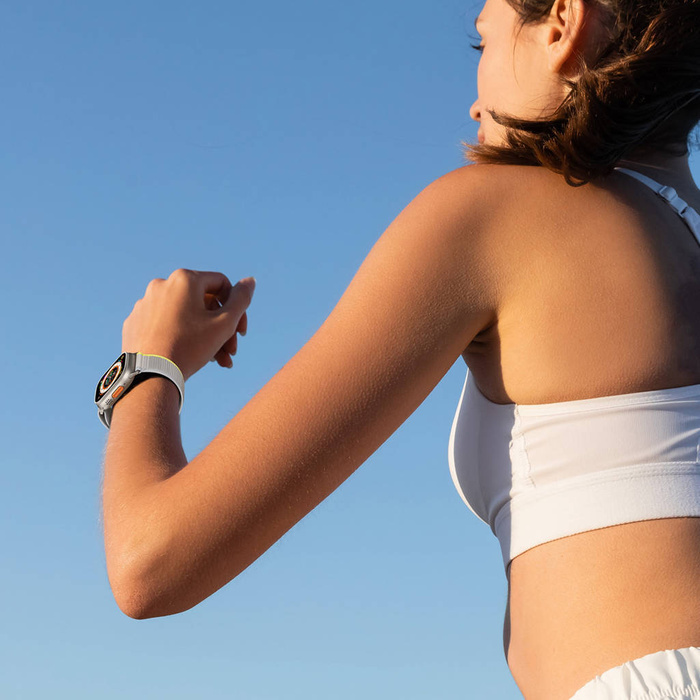 Sportowy pasek na rzepy do Apple Watch Ultra / 8 / 7 / 6 / SE / 5 / 4 / 3 / 2 / 1 (42, 44, 45, 49 mm) Dux Ducis Strap YJ Version - żółto-beżowy