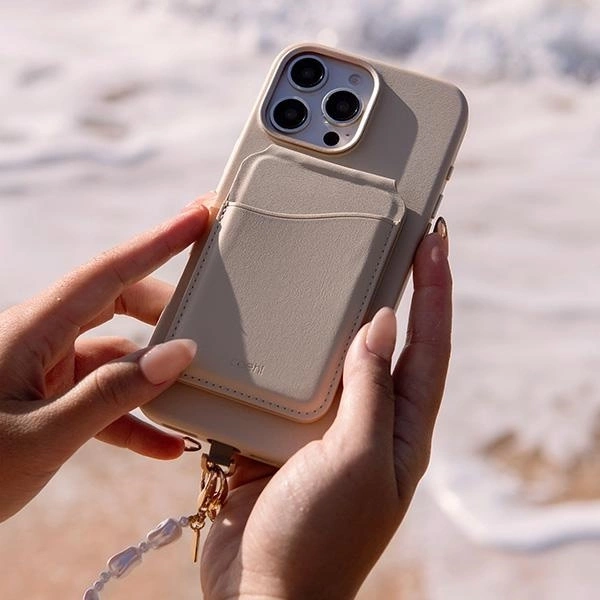 Etui UNIQ Coehl Muse iPhone 16 Pro 6.3"   Magnetic Charging dusty nude