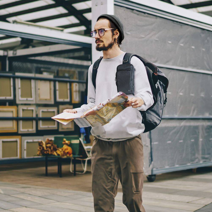 ETUI SPIGEN KD400 UNIVERSAL CROSS BAG KLASDEN BLACK