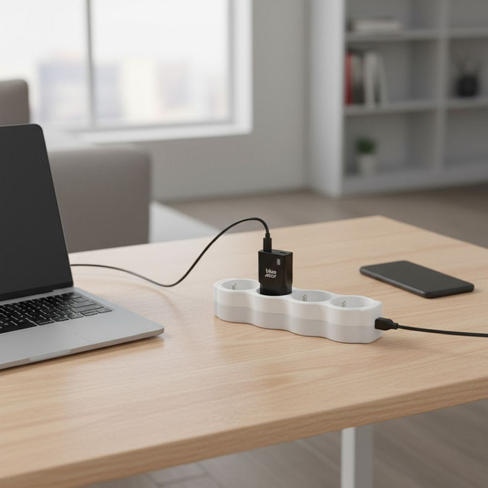 Ładowarka sieciowa do telefonu Blue Star Slim GaN 2x Typ C QC4.0 PD 3A 30W TFK-SC-30WCC czarna