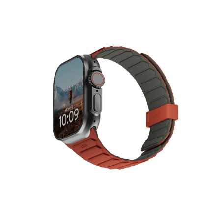 UAG Pathfinder - silikonowy dwustronny pasek magnetyczny do Apple Watch seria: 1-3, 42mm / series 4-6 & SE 1-2, 44mm / series 7-9, 45mm / series 10, 46mm / Ultra 1-2, 49mm (olive/rust)