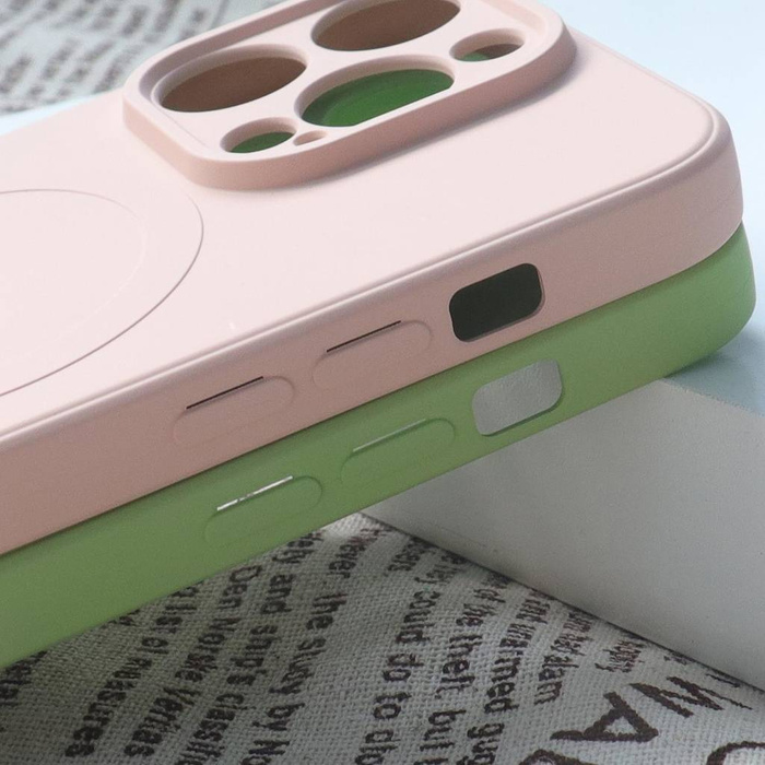 Etui Silikonowe etui kompatybilne z MagSafe do iPhone 15 Pro Max  Silicone Case - różowe Case