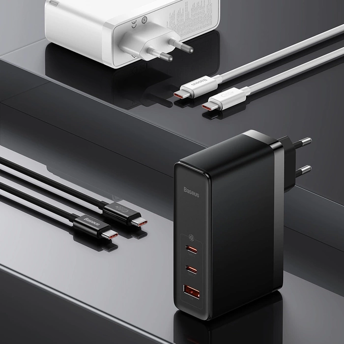 Ładowarka sieciowa Baseus GaN5 Pro 2xUSB-C + USB, 140W (czarna)