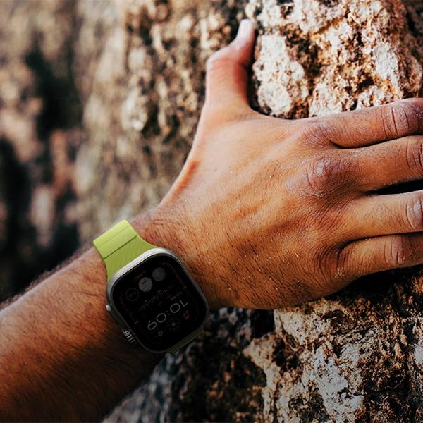 Pasek UNIQ Stride Apple Watch Series1/2/3/4/5/6/7/8/9/SE/SE2/Ultra/Ultra 2 42/44/45/49mm FKM Rubber Strap niebieski/cobalt blue