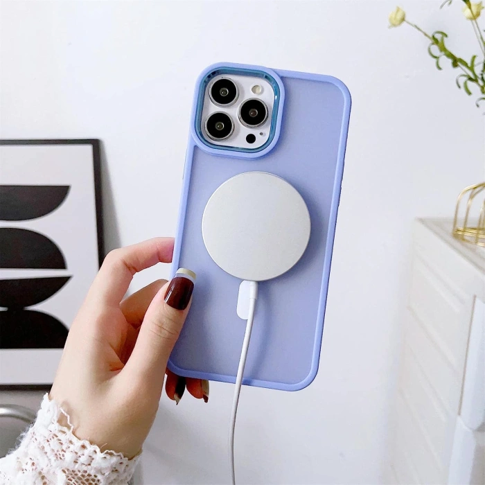 Magnetyczne etui z MagSafe Color Matte Case do iPhone 15 Plus - fioletowe