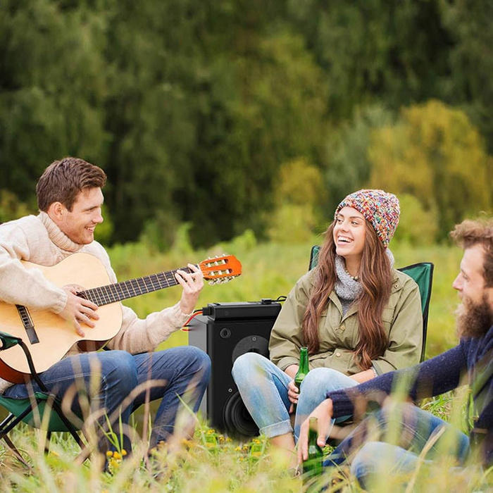 Baseus samochodowa przetwornica inwerter prądu 150W 12V / 500W  220V (wtyczka EU i CN) czarny (CGNB000101)